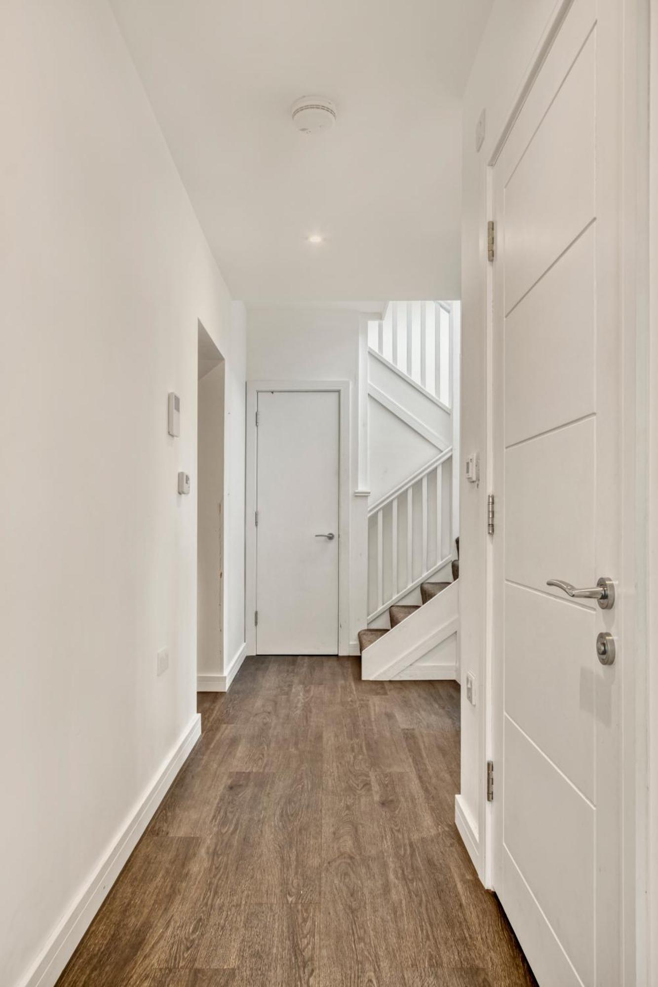 Apartament Modern Penthouse In Wembley Londyn Zewnętrze zdjęcie